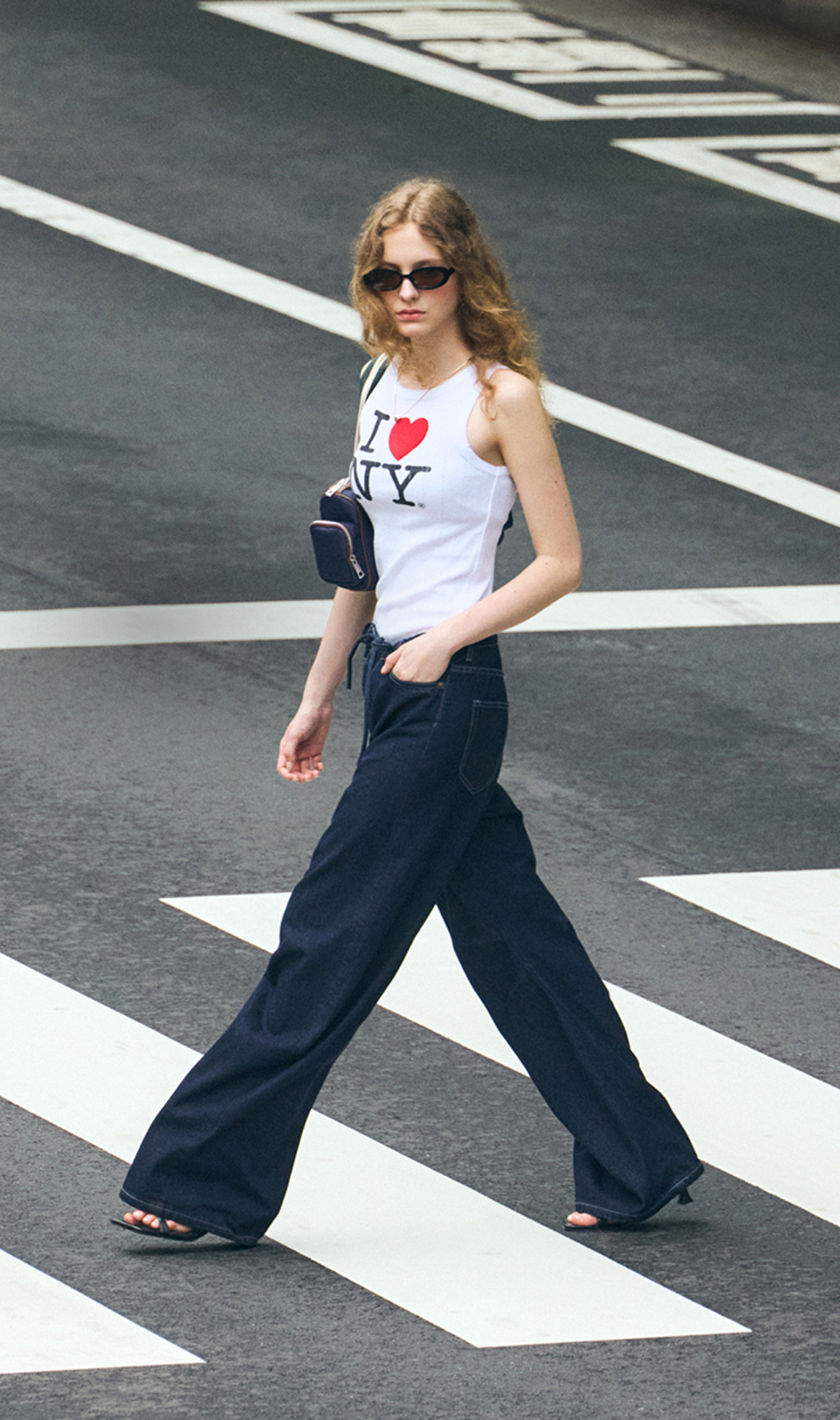新品　moussy マウジー　パッチワーク　デニムワンピース 新品 moussy マウジー パッチワーク デニムワンピース